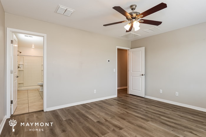 Building Photo - 8126 W Agora Ln