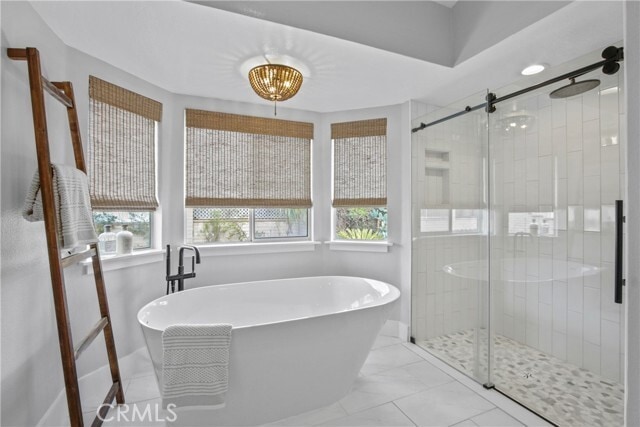 Building Photo - 24281 Briones Dr