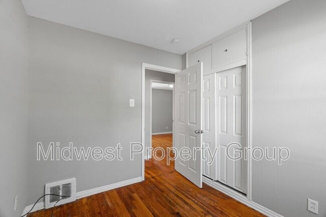 Building Photo - 1700 Newhall Ct