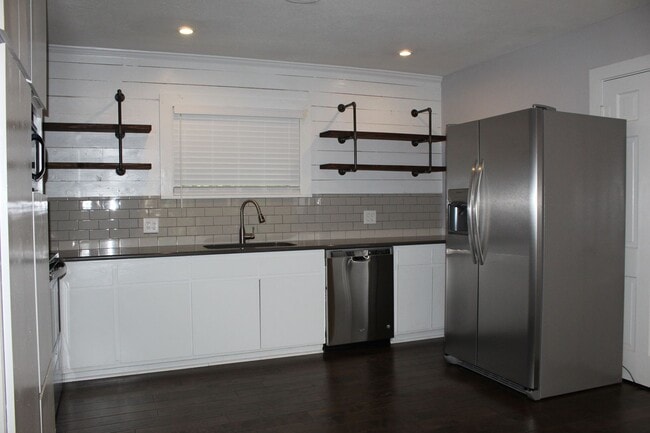 Building Photo - CUTE HOME IN CENTRAL BELTON