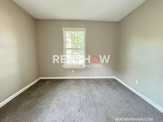 Building Photo - 1272 Semmes St