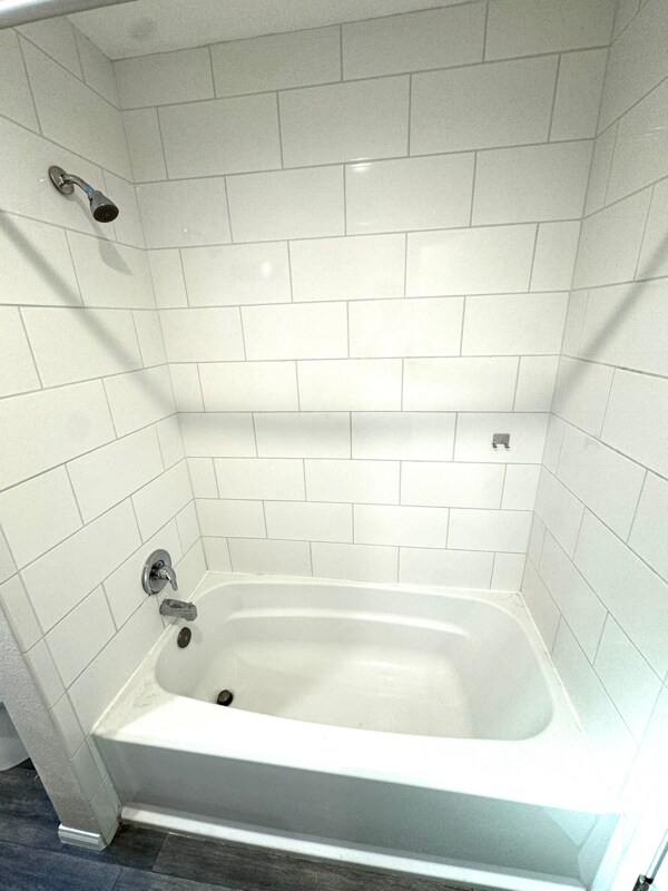 Building Photo - 600 E Harvard Rd