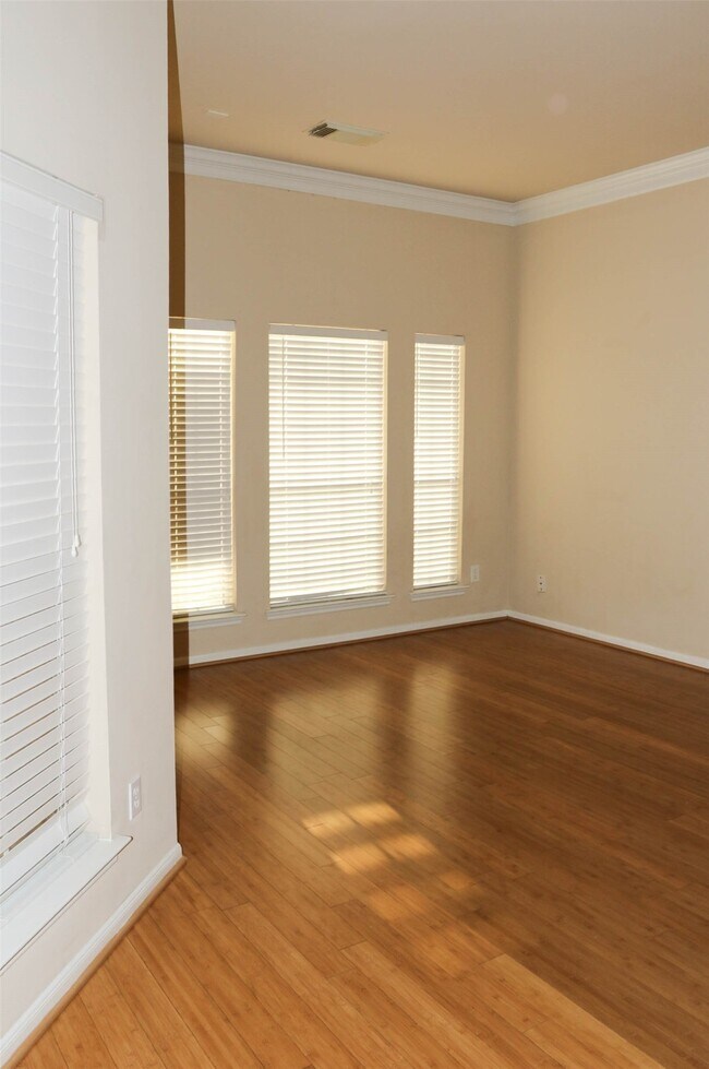 Building Photo - 18611 Peralta Hill Ln