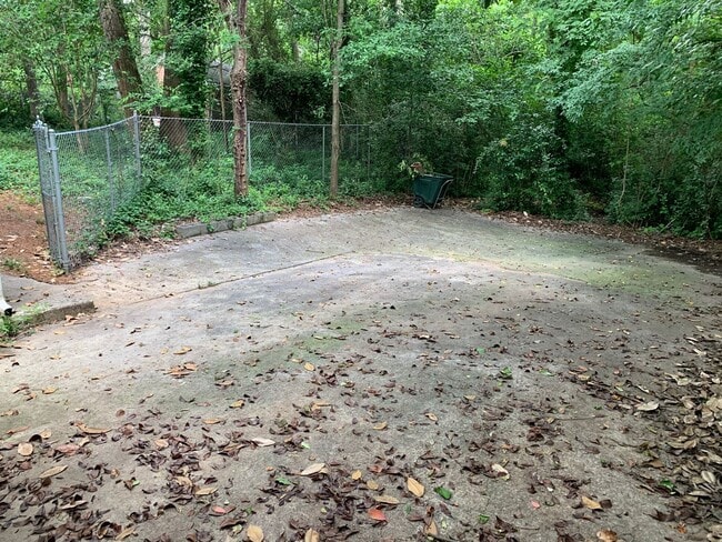 Building Photo - Renovated Emory Grove Home - Ready to Rent