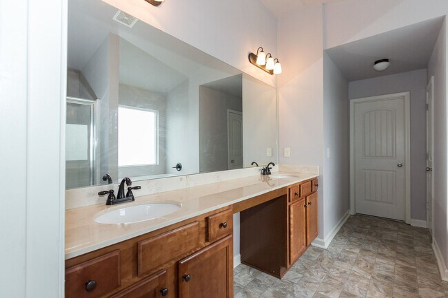 Building Photo - COMING SOON- Beautiful 4-Bedroom Home in L...