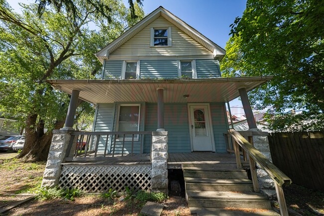 Primary Photo - 3643 W 39th St