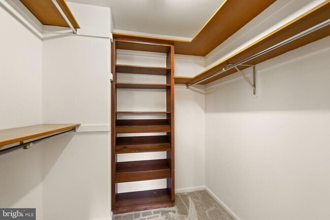 Building Photo - 318 Evergreen Mills Rd