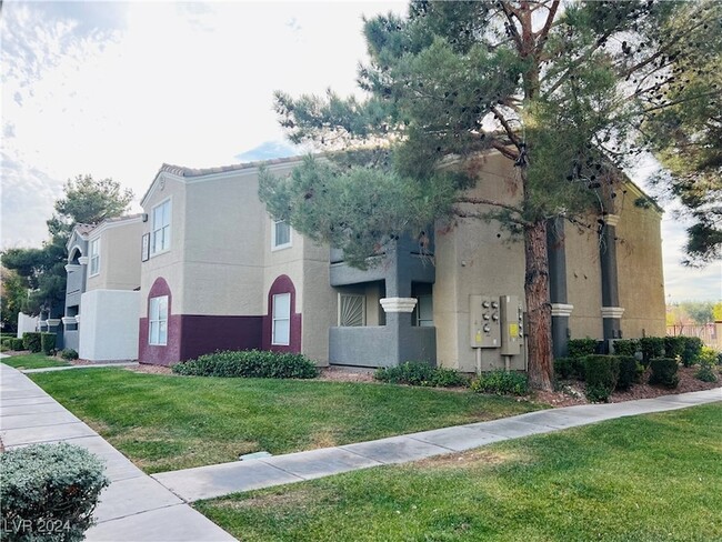 Primary Photo - 5055 W Hacienda Ave