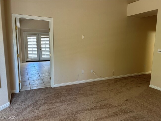 Building Photo - 10041 Woodhouse Dr