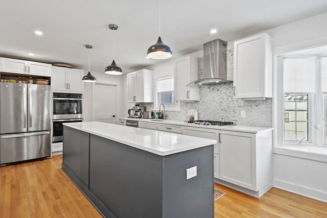 Building Photo - 9 Park St