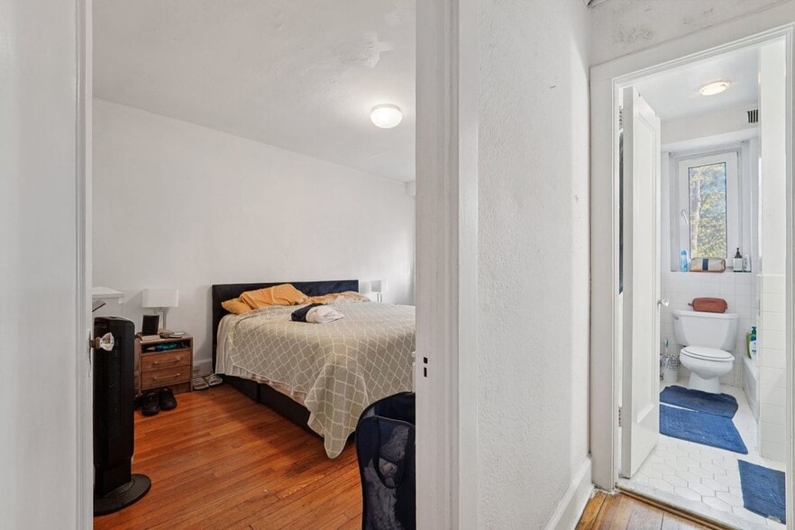 Building Photo - 69 Harney Rd