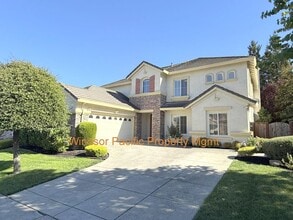 Building Photo - Beautifully Remodeled Modern Home In Wests...