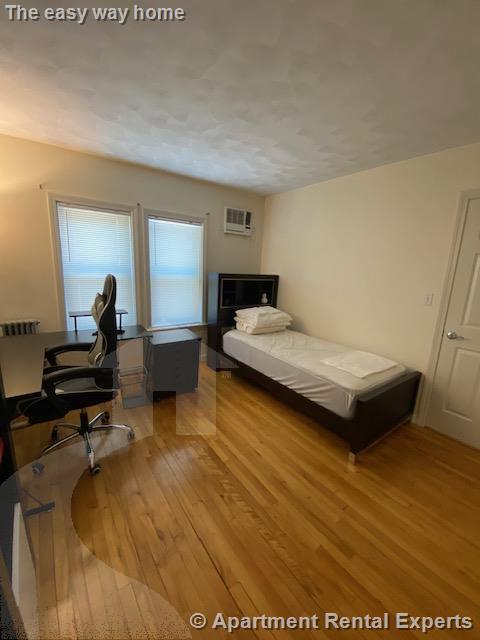 Building Photo - 55 Farragut Ave