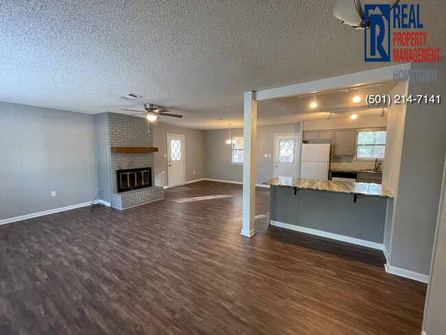 Building Photo - 2712 Carywood Dr