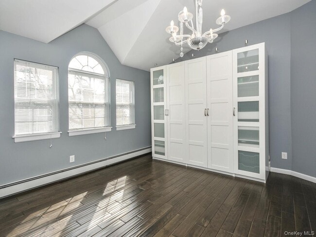 Building Photo - 49 Ashwood Rd