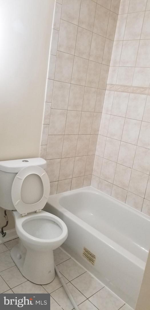 Building Photo - 5204 Newton St