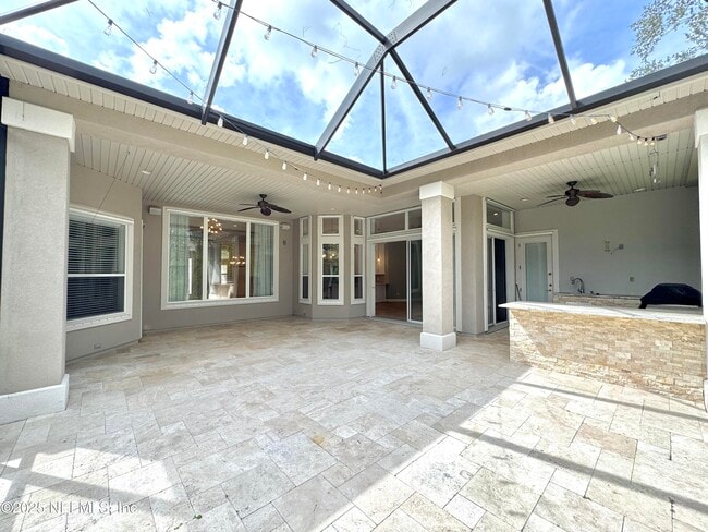 Building Photo - 642 Port Charlotte Dr