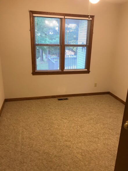 Building Photo - 151 Henry Sledd Rd