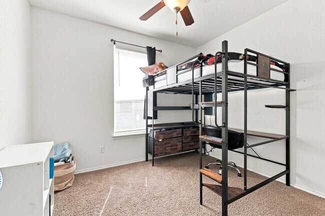 Building Photo - 4426 Semora Oak