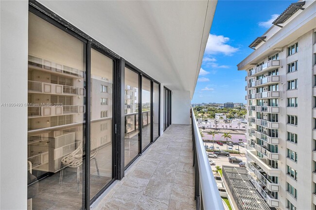 Building Photo - 9455 Collins Ave