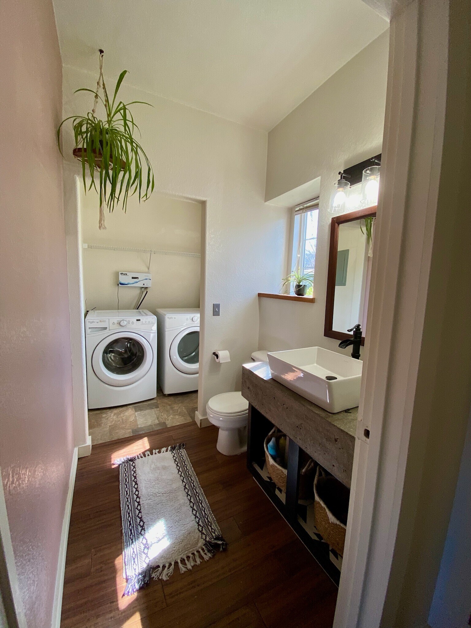 Ground-level half-bath with in-unit washer/dryer - 9056 Gale Blvd