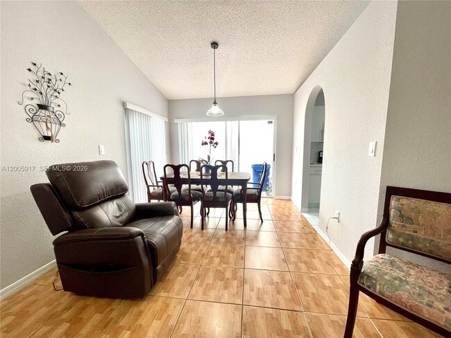 Building Photo - 9929 NW 29th Terrace