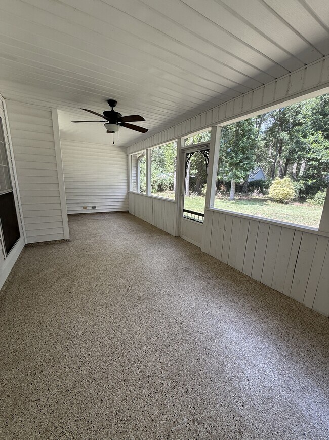 Building Photo - 23 Telfair Dr