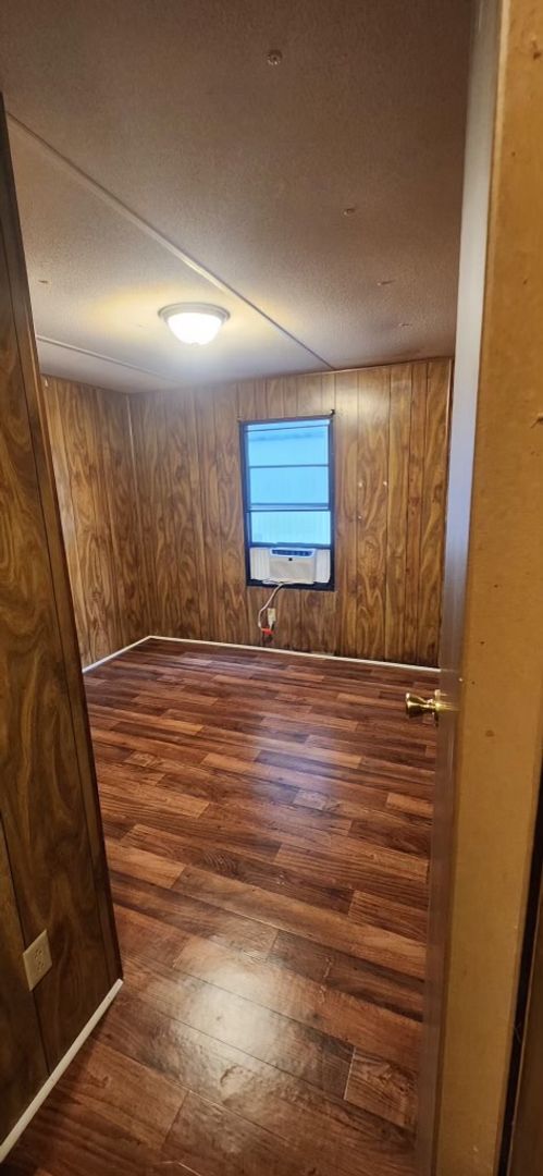 Building Photo - Cozy 2 Bedroom, 1 Bathroom Rental Home