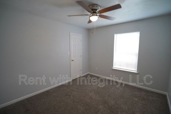 Building Photo - 2446 Talco Hills Dr