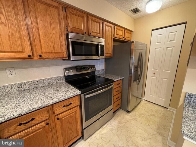 Building Photo - 12213 Eagles Nest Ct