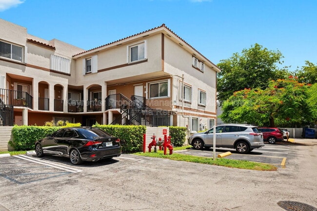 Building Photo - 651 NW 82nd Ave