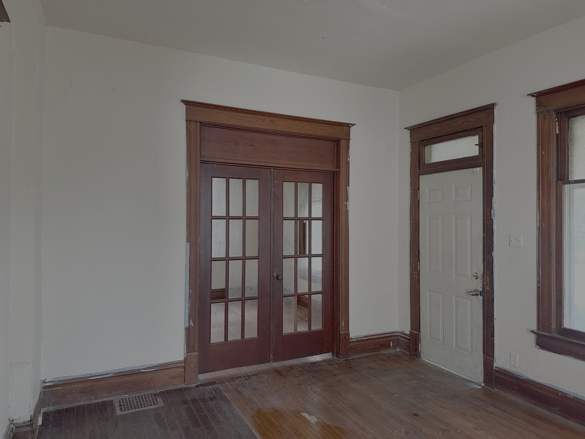 Building Photo - 1143 E Cleveland Ave