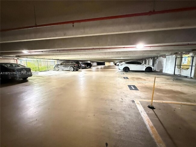 Building Photo - 17145 N Bay Rd