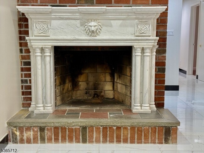 Building Photo - 53 Pine Grove Rd