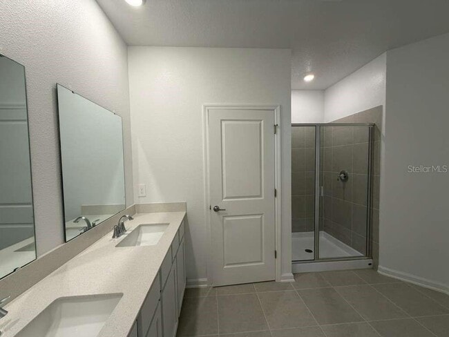 Building Photo - 7381 Ivy Tendril Ave