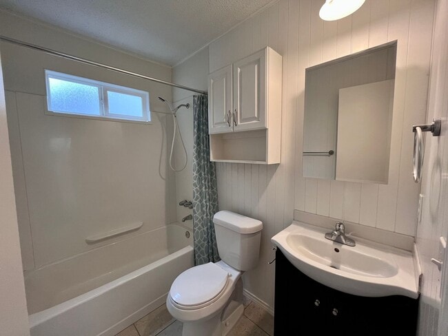 Building Photo - 6223 Avery Island Ave