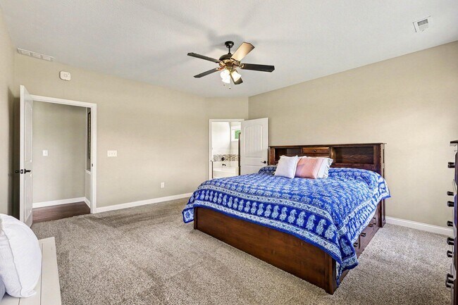 Building Photo - 1332 Woodlawn Ct