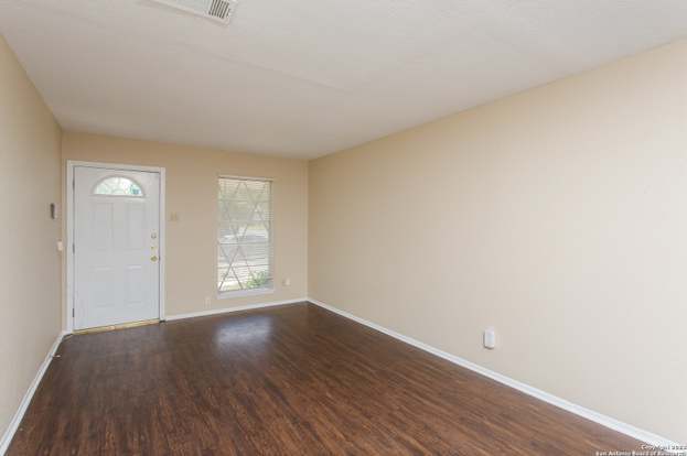 Building Photo - 3503 Sun Beam Ln
