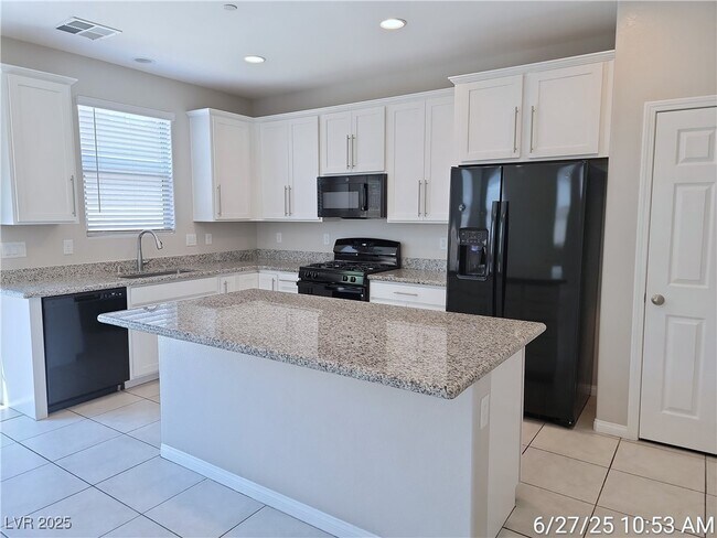 Building Photo - 117 Destiny Orch Ct