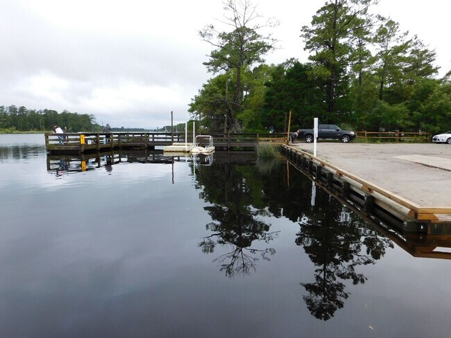 Building Photo - 6222 Harbourside Dr