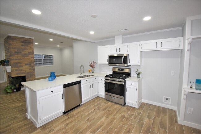 Building Photo - 18058 Brooknoll Dr