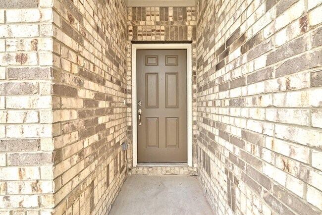 Building Photo - 216 Skipping Stone Run