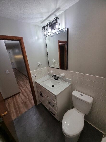 Building Photo - 4440 Vera Cruz Ave N