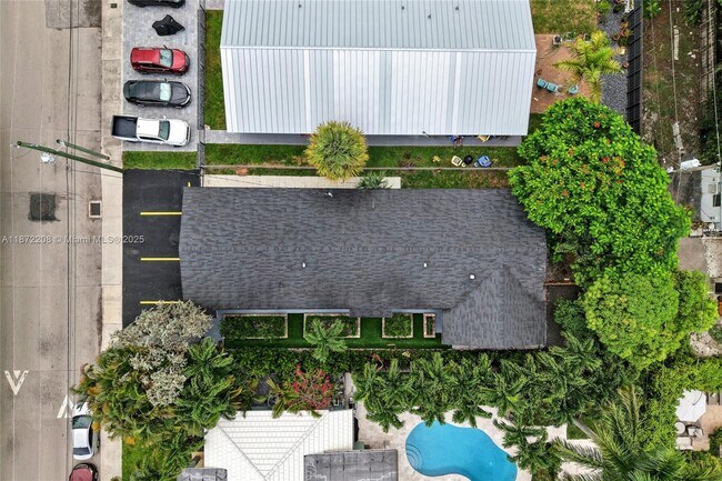 Building Photo - 1015 W Las Olas Blvd