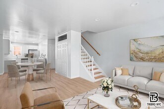 Building Photo - 3 bedroom in Brooklyn NY 11205