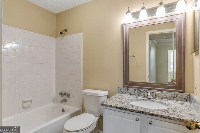 Building Photo - 5155 Roswell Rd NE