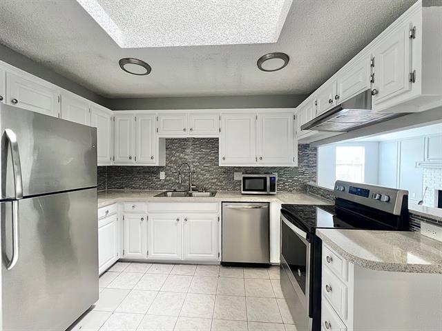 Building Photo - 11923 Garden Terrace Dr