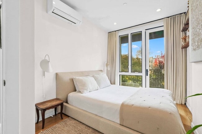 Building Photo - Stylish Form & Function in this Lovely Prospect Lefferts 2BR/1BA w/ Private Balcony.