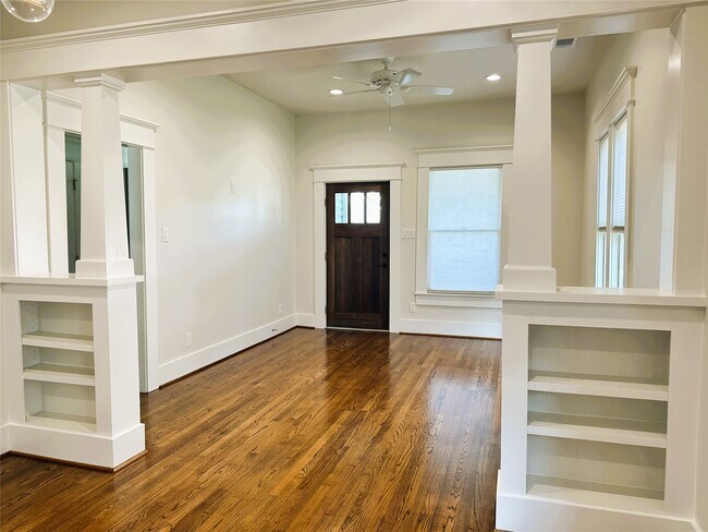 Building Photo - 540 Harvard St