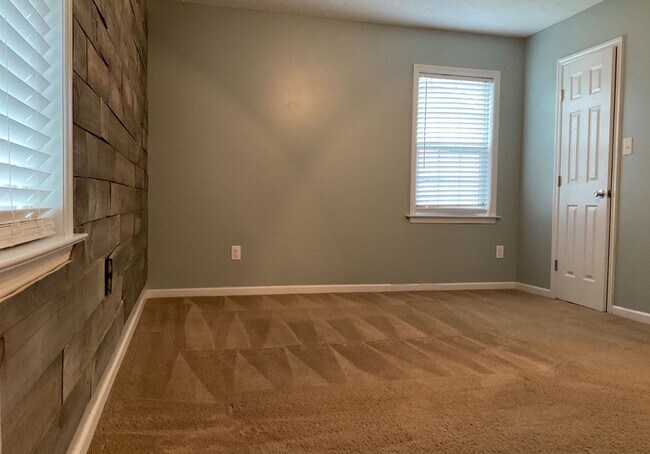 Building Photo - Nice 3 Bedroom, 2 Bath Home in Richlands-3...